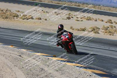 media/Dec-05-2024-Racers Edge (Thu) [[e102e0690b]]/3-B Group/Session 2 (Turn 12 Inside)/